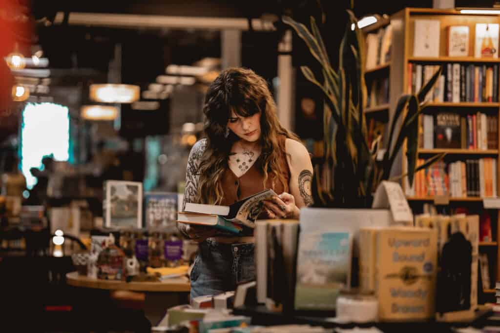 hannah whitten cookeville author